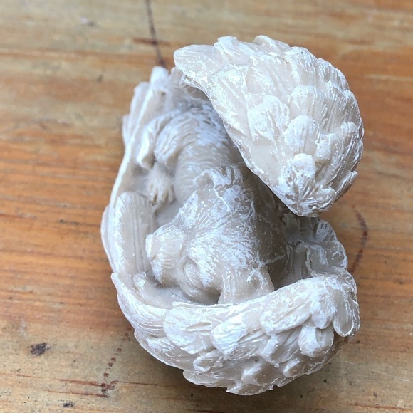 Sleeping Dog Wrapped in Feathered Angel Wings Memorial Figurine 3.15”L - Picture 2 of 5